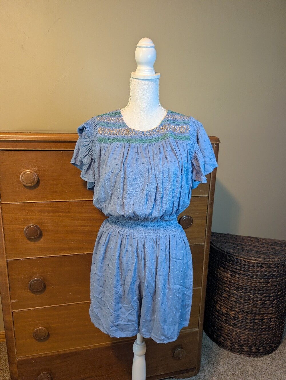Cornflower Boho Romper Delicate Shorts Jumper Stitched Flowers Size Small NEW!!